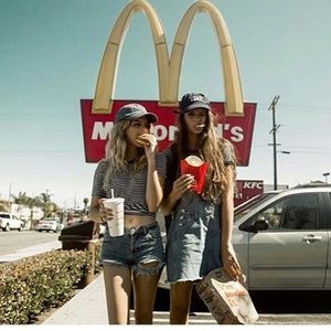 Meet your Posher, Ashley